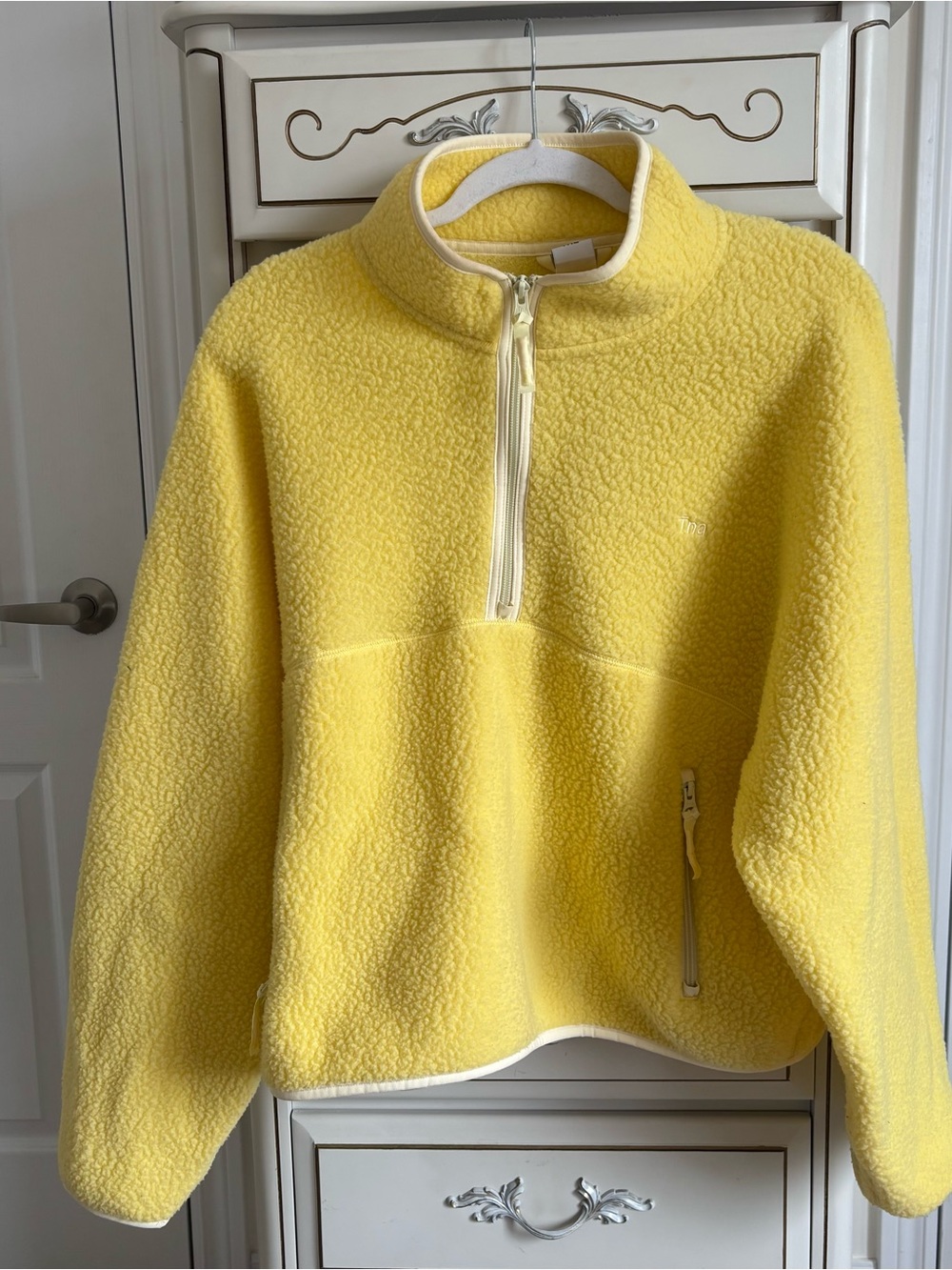 Aritzia Yellow Sherpa Style Fleece 1/4 Zip Sweatshirt